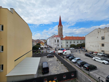 Prenájom 2 izbového bytu, historické centrum mesta, Zámočnícka ul. - 12